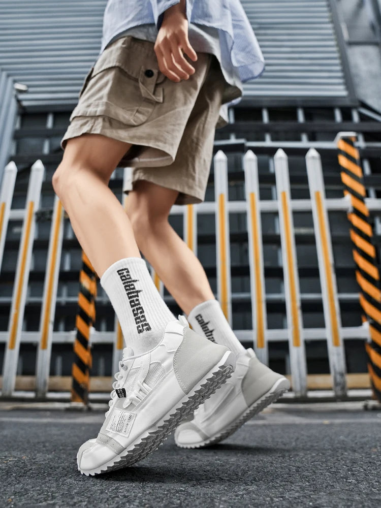 Men Luxury Sneakers Sports Shoes Moccasins Chunky Men Casual Sneakers Comfortable Breathable Trend Designed Personality Shoes